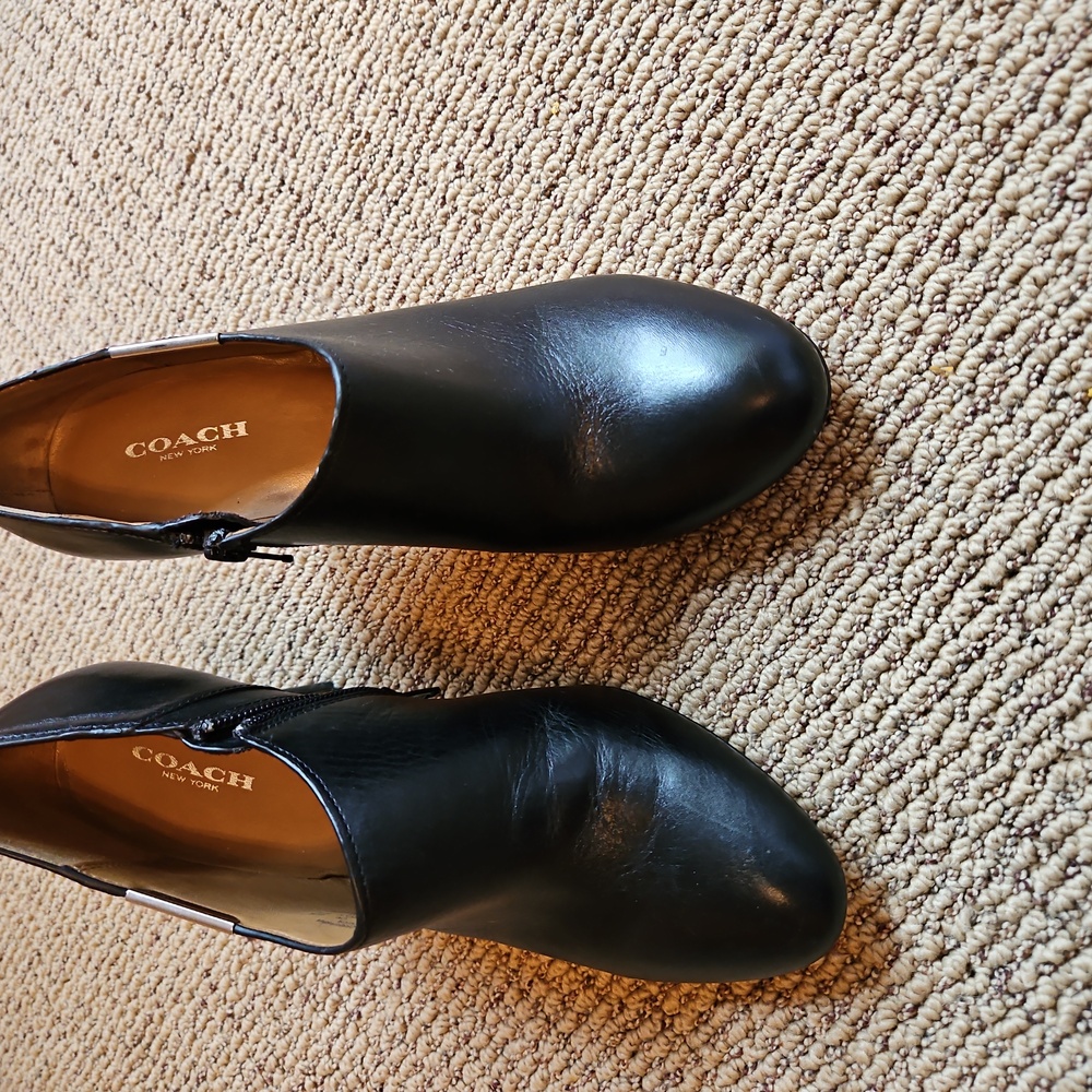 Coach Black Heels Sophisticated Style